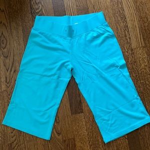 Guess long shorts. Super comfy stretch😎